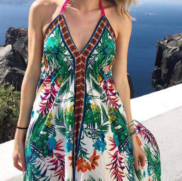 Tropical Dress - Picture 1 of 7